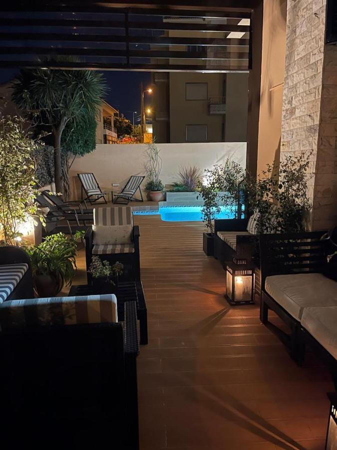 Lourenco'S House Deluxe Cascais Bagian luar foto